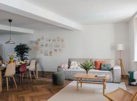 Zentrale Altstadtwohnung in Rapperswil am Zuerichsee, hotell i Rapperswil-Jona