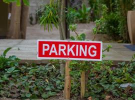 Moxwini Self Catering Apartments, hotel em Maun