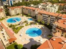 Тристаен апартамент ROYAL SUN Слънчев бряг