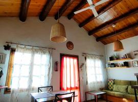 Caba&ntilde;a de Madera el Roserar Parque Natural de Montseny, chal&eacute; alpino em Montseny