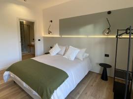 Primo Piano Acireale - Room & Relax، فندق في أتشيريالي