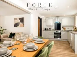 Brand New 3-Bed House - Walk to Stone Town Centre!