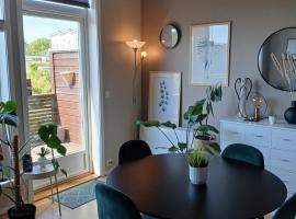 Two bedrom apartment with balcony, hotel em Sandnes