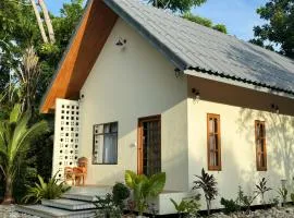 Maliblue khanom , coconut House Family