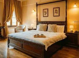 Modern Luxury Suite with Panoramic City Views