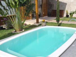 Casa Chalé, hotel a Guarapari