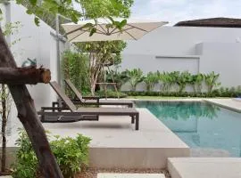 Botanica - Bali Style Luxury 3 BR Private Pool Villa