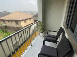 House 14, khách sạn ở Iju