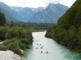 Apartment House Cviter, hotel in Bovec