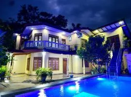 Wildlife Safari House