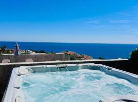 Navío Terraces, hotel v destinaci Torrequebrada