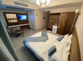 Alfairuz Hotel, hotel en Karbala