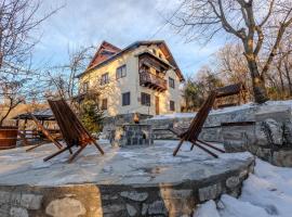 Cuibul de Munte - Cabană în Breaza cu Ciubăr și Foc de Tabără 6-12 Persoane, hotel din Nistoreşti