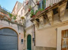 2 Bedroom Lovely Apartment In Modica