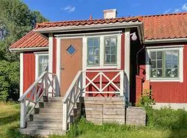 1 Bedroom Nice Home In Gottröra