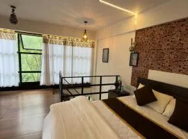 oak stays by hillwayn