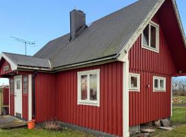 2 Bedroom Gorgeous Home In Borgholm: Borgholm şehrinde bir otel