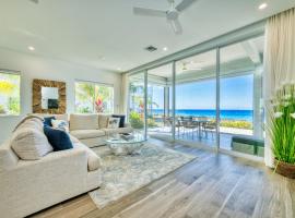 Luxury 3 Bed Waterfront Condo in Paradise, מלון בווסט ביי