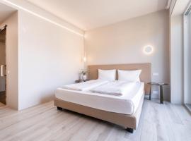 Hotel Diana, hotelli Malcenisessa