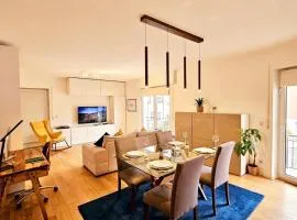 Designed for Comfort 2BR w balcony&private parking