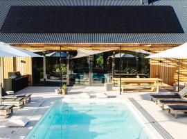 Das Farmhaus - Premium Ferienhaus - Auf den Moselhöhen - Pool, Sauna, Kino, Garten, viešbutis mieste Lygas