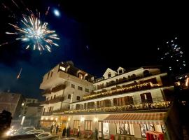 Viesnīca Hotel La Rosa pilsētā Teljo