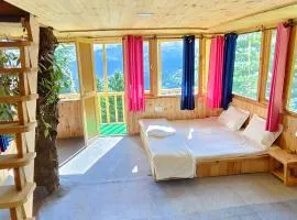 Jibhi Pine Nature Tree house