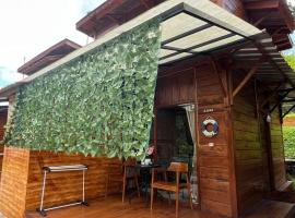 the Valley house cidwi resort, ξενοδοχείο σε Cicadas