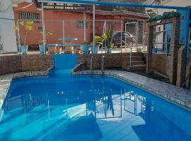 Hotel La Uvita, hotel i Puerto Limón