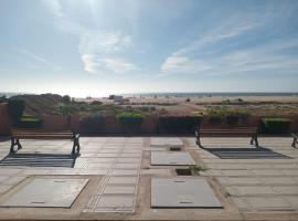 Appartement pieds dans l'eau Aghroud, hotel em Tamri