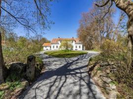 JON1039-Bredaryd-Hakentorps-gard-1, hotel em Bredaryd