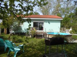 Maison dans un écrin de verdure, hotel i Sorèze