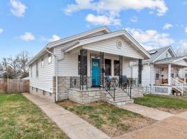 Blue Door Bungalow | JZ Vacation Rentals, Hotel in Southhampton