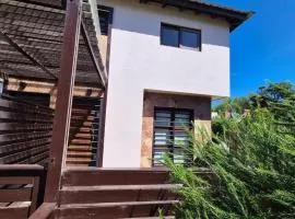 Dúplex con cochera y parrilla cerca de la playa