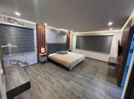Casa en cumbres amueblada con todos sus servicios, hotel em Monterrey