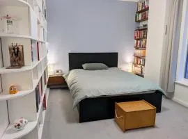 Spacious Double Room in Acton Gardens