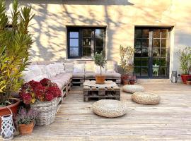 Honey Gardens venkovský apartmán v přírodní zahradě, Hotel in Oleška