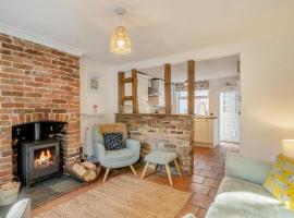 2 Bed in Beccles oc-d33611, hotel sa Beccles