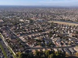 LivAway Suites Phoenix-Surprise