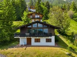 Chalet Valdemosa - View - By CosyHome