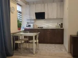 Апартаменти у центрі біля площі