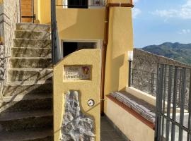 Casa zia Vincenzina, Hotel in Casalvecchio Siculo