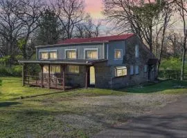 The Whiskey River Lodge