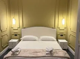 Four rooms luxury suite