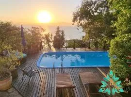 Sambaqui Blue Sunset House