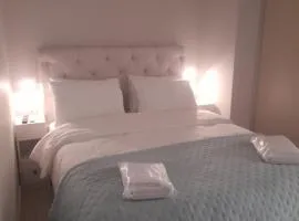 Perfect Strangers C1