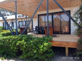 House in Punta Puyai, hotel a Papudo