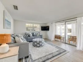 Private Beach Retreat on Siesta Key! Bright Villa