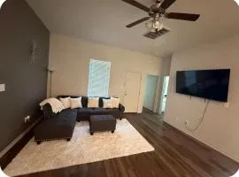 Beautiful modern 3 bed 2 bath