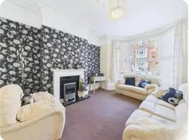Tennyson Avenue Apartment